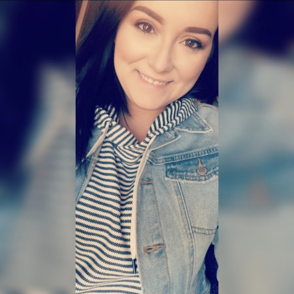 Meet your Posher, Adriana